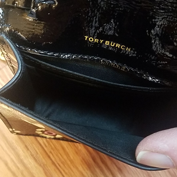 Small Tory Burch purse - Picture 7 of 15